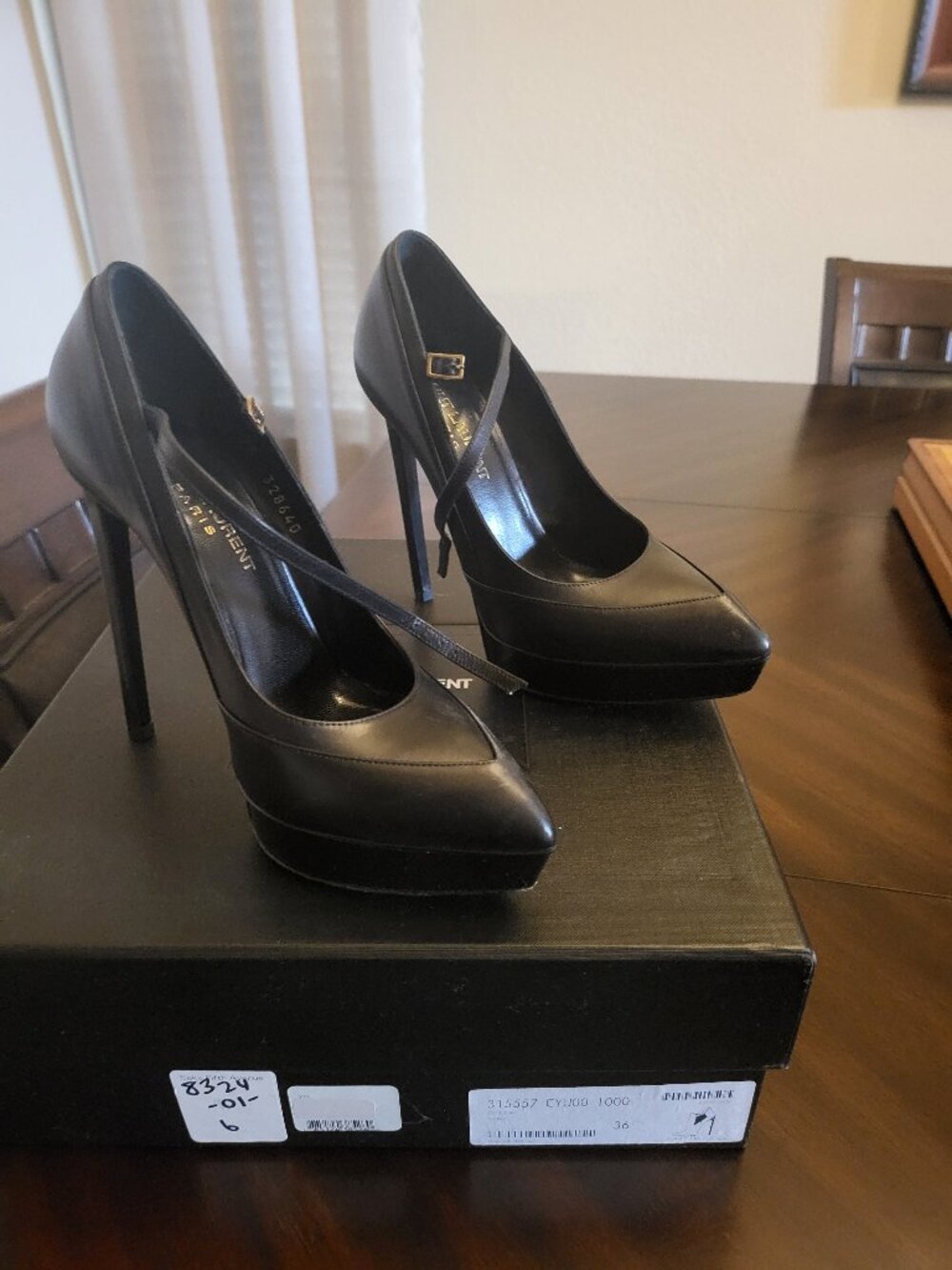 Saint Laurent Leather Classic Janis 105 Mary Jane Pump Black